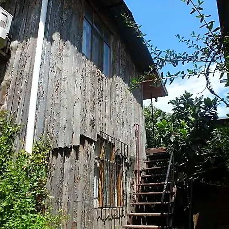 Orange Hotel *